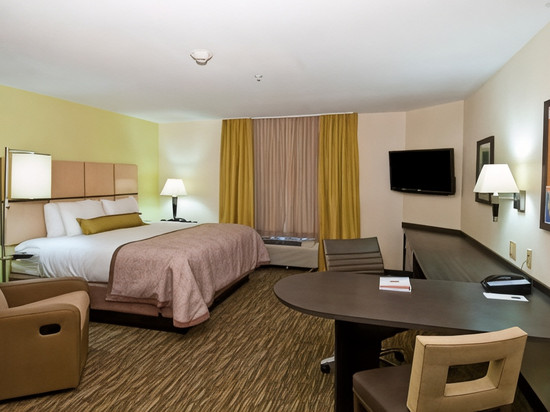 Candlewood Suites 图珀洛北