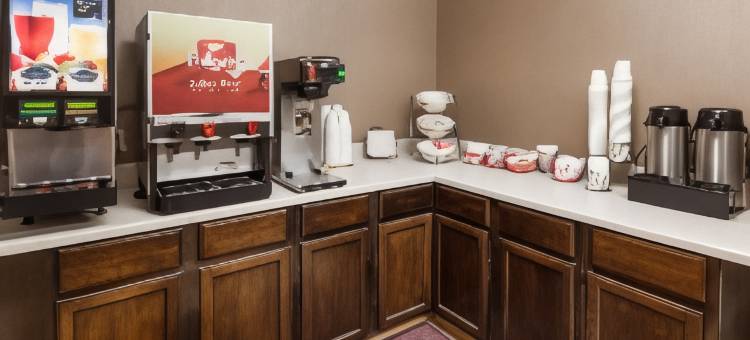 盖洛德温德姆呗盟套房酒店(Baymont by Wyndham Gaylord)图片