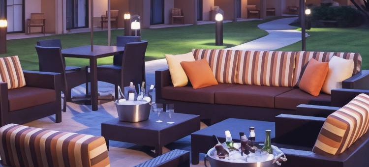 芝加哥阿灵顿高地南部万怡酒店(Courtyard Chicago Arlington Heights/South)图片