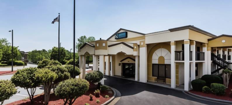 莱克诺曼穆尔斯维尔凯艺套房酒店(Quality Inn & Suites Mooresville-Lake Norman)图片