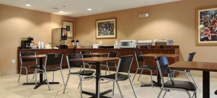 利索尼亚/石山麦客达温德姆酒店(Microtel Inn & Suites by Wyndham Lithonia/Stone Mountain)图片