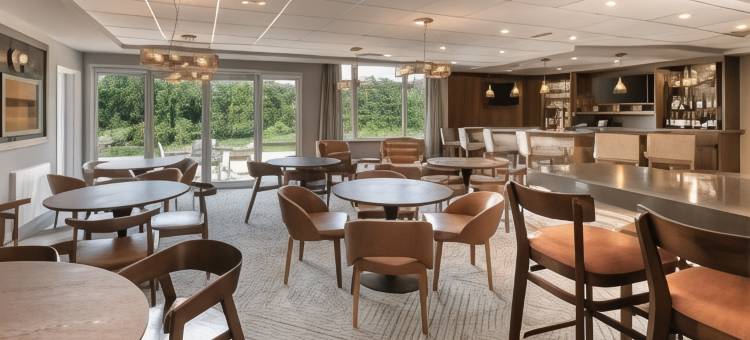 巴里福朋喜来登酒店(Four Points by Sheraton Barrie)图片