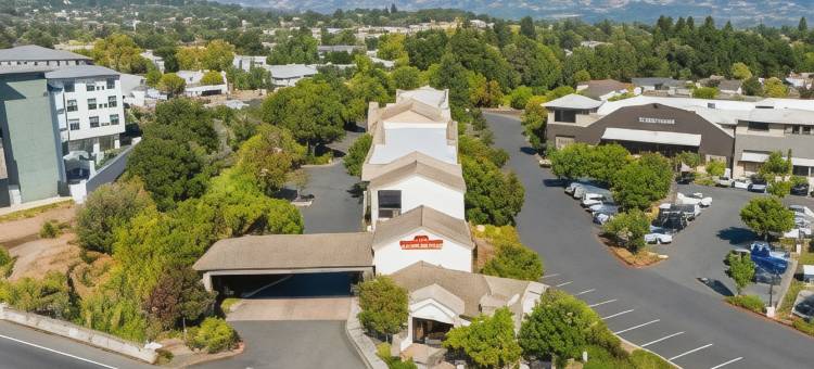 纳帕谷温德姆浩枫套房酒店(Hawthorn Suites by Wyndham Napa Valley)图片