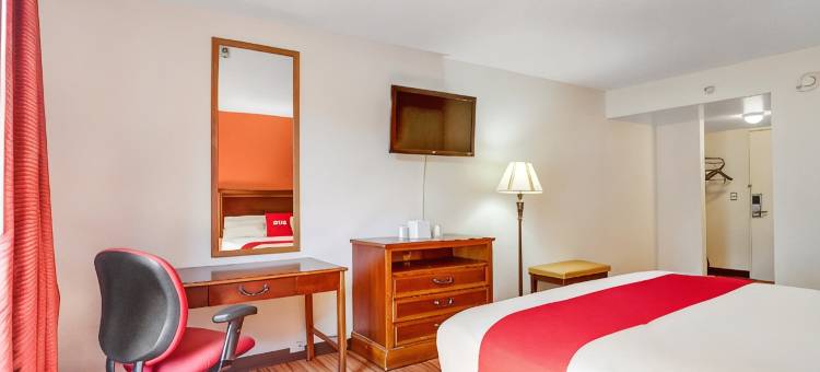 OYO马斯基根莫娜湖酒店(OYO Hotel Mona Lake Muskegon)图片
