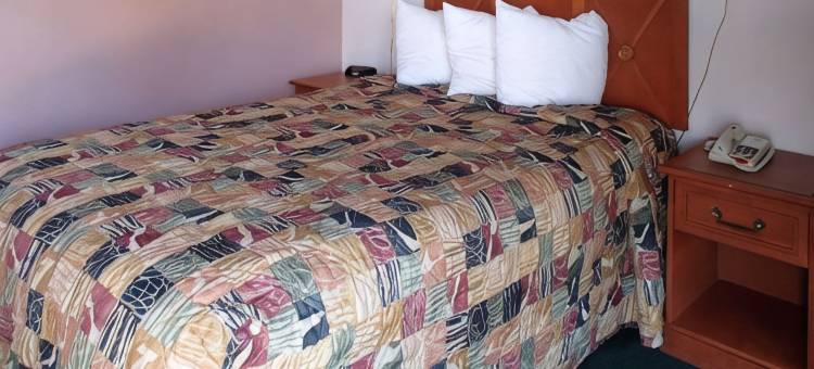 利斯堡链湖罗德威酒店(Rodeway Inn Leesburg Chain of Lakes)图片