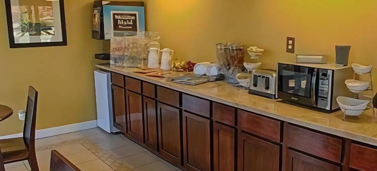 佩里瑞兰克斯旅馆(Relax Inn Perry National Fairgrounds Area I-75)图片