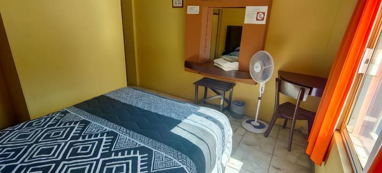 OYO 科隆酒店，双百广场，萨卡特卡斯中心(OYO Hotel Colón, Plaza Bicentenario, Zacatecas Centro)图片