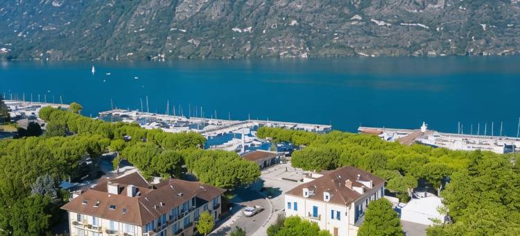 艾克斯莱班格兰港伊洛科原生酒店(The Originals City Hôtel lIroko Aix-Les-Bains Grand Port)图片