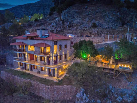 限成人的阿拉霍瓦杏仁屋套房