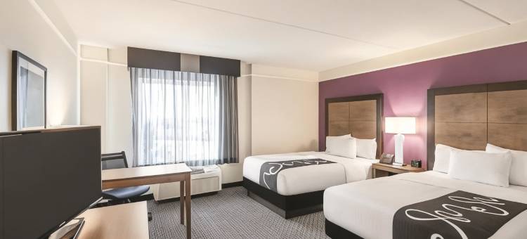 奥斯汀机场拉昆塔温德姆套房酒店(La Quinta Inn & Suites by Wyndham Austin Airport)图片