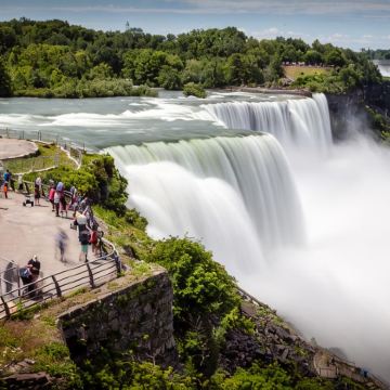美国东西海岸+黄石国家公园+尼亚加拉瀑布18日跟团游