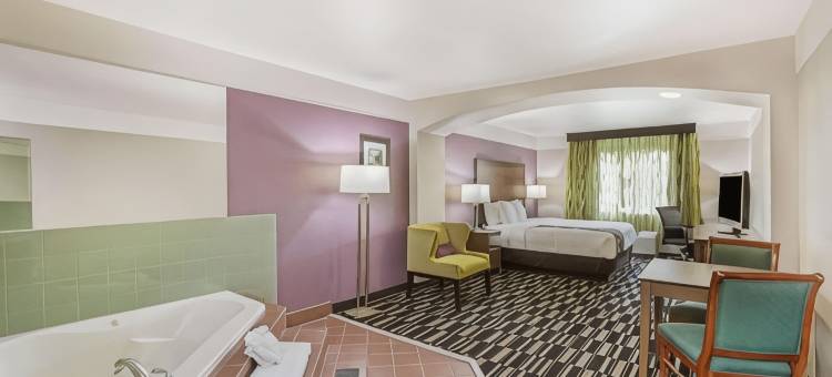 莫德斯托萨利达拉昆塔温德姆套房酒店(La Quinta Inn & Suites by Wyndham Modesto Salida)图片