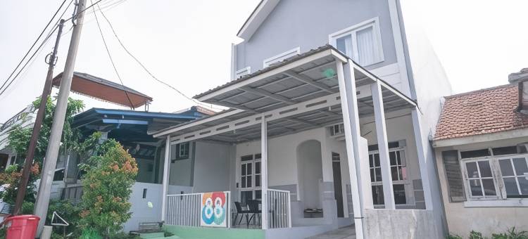 Nina House Near Taman Budaya Sentul RedPartner图片