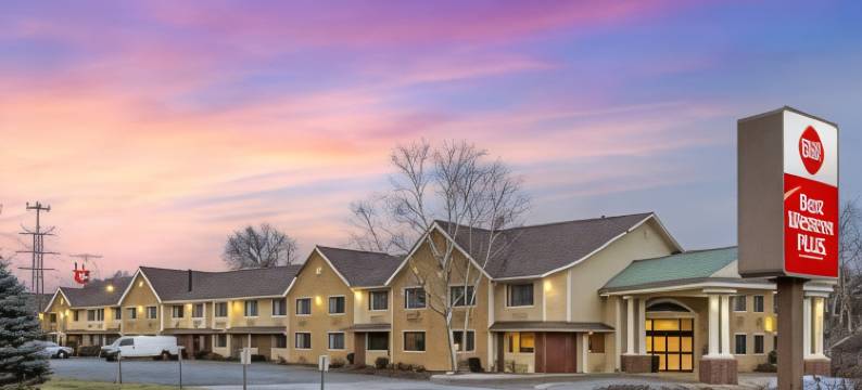 沙伦/斯伯勒贝斯特韦斯特优质酒店(Best Western Plus the Inn at Sharon/Foxboro)图片