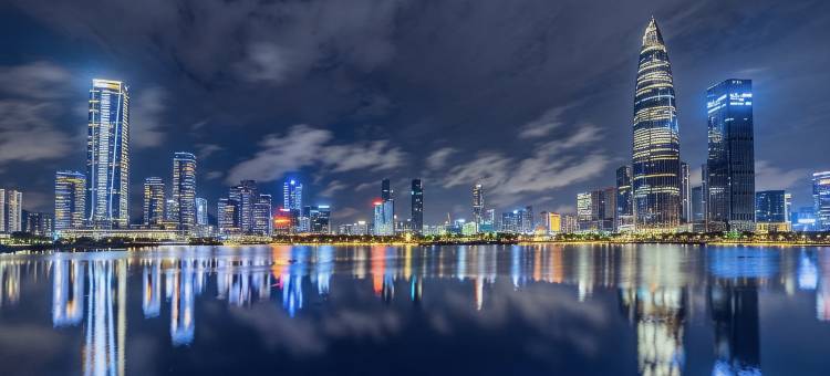 朗华影音·高空云端城景｜City·View逸居(深圳福田会展中心店)图片
