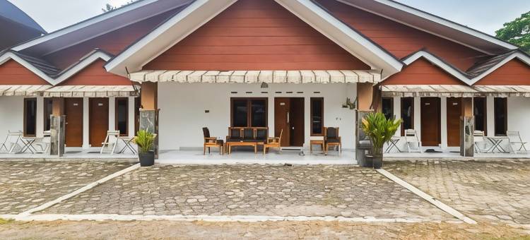 Sukabumi Urbanview Villa 36酒店(Urbanview Hotel Villa 36 Sukabumi)图片