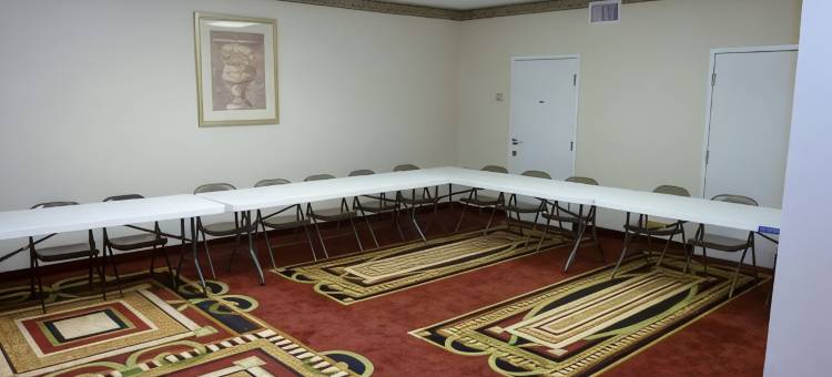 霍尔特姆城沃斯堡美洲最佳价值套房酒店(Americas Best Value Inn and Suites Haltom City/Ft. Worth)图片