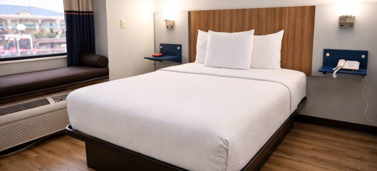 默夫里斯伯勒麦客达套房酒店(Microtel Inn & Suites by Wyndham Murfreesboro)图片