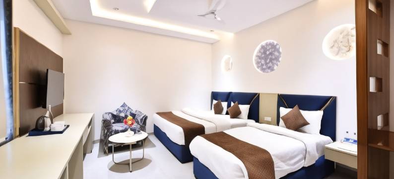 点击酒店纳拉亚纳(Click Hotel Narayana)图片