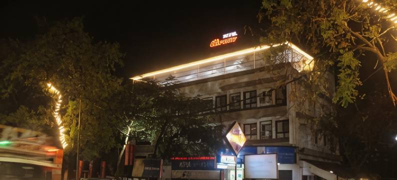 吉尔纳尔酒店(Hotel Girnar)图片