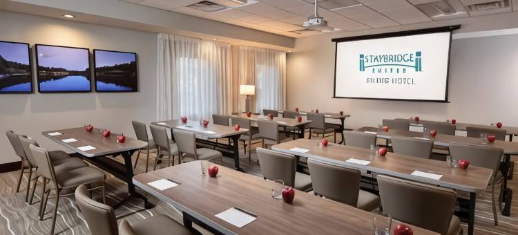 威斯康星德尔斯德尔顿湖Staybridge Suites(Staybridge Suites Wisconsin Dells - Lake Delton)图片