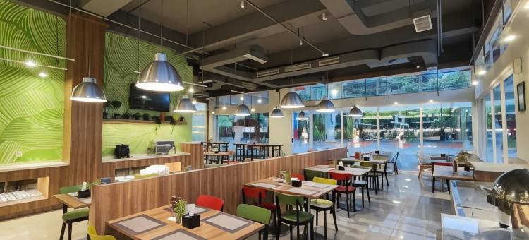 利宝西卡朗苏黎快捷酒店(Zuri Express Lippo Cikarang)图片