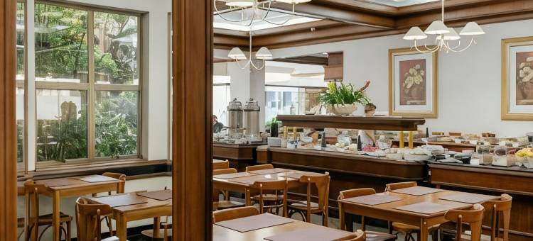 卡尔顿广场酒店(Hotel Carlton Plaza)图片