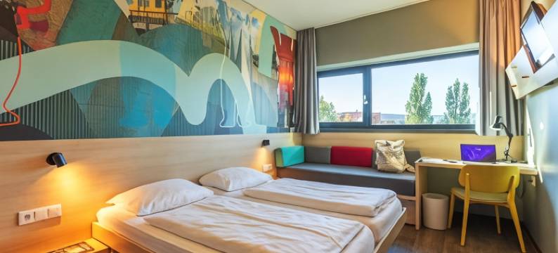 梅尼奈格尔酒店柏林机场店(Meininger Hotel Berlin Airport)图片