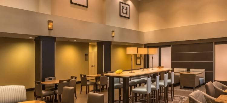 希尔顿欢朋套房酒店-里诺(Hampton Inn & Suites Reno)图片