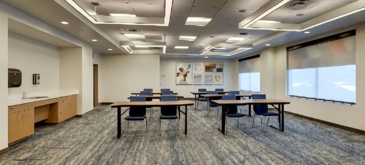 洲际酒店集团旗下霍利斯普林斯罗利地区智选假日酒店(Holiday Inn Express Holly Springs - Raleigh Area)图片