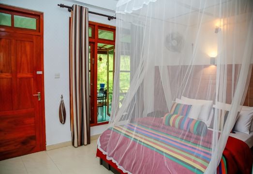 Serenity Homestay Hotel Overview