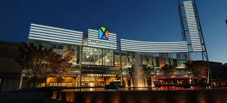 国王贝斯特韦斯特优质酒店及会议中心(Best Western Plus Burnaby Hotel)图片
