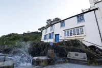 Stunning house right by the sea, spectacular far reaching sea views in Polperro - Country Houses