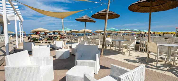 马里那海滩家庭酒店(Hotel Marina Beach - Azzurro Club)图片