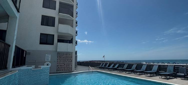 Upgrades Galore! STUNNING Views, Steps to the Sand & Short Walk to FLORA-BAMA!!图片