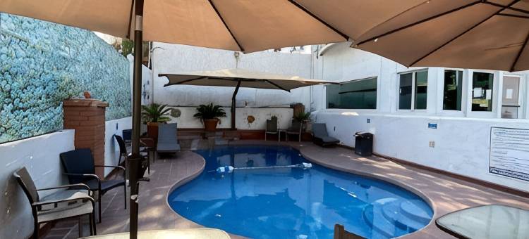 TJ的R INN(REAL INN DE TIJUANA BOULEVARD AGUA CALIENTE)图片