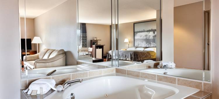 安大略尼亚加拉瀑布温德姆速 8 酒店(Super 8 by Wyndham Niagara Falls ON)图片