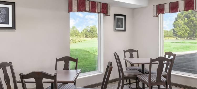 怀特维尔速8酒店(Super 8 by Wyndham Whiteville)图片