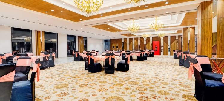 Sunday Resort & Spa Manesar Gurugram图片