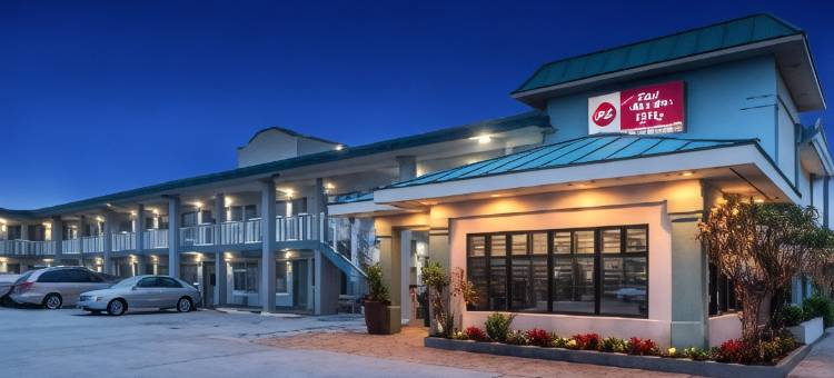 假日沙滩贝斯特韦斯特优质套房酒店(Best Western Plus Holiday Sands Inn  Suites)图片