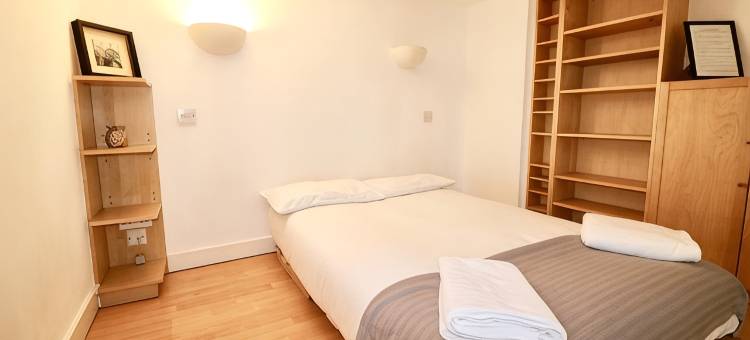 Flat 16 · Charming Split Level Studio Hyde Park P图片