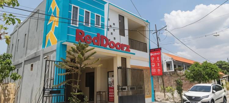 红多兹伊斯兰酒店-近茉莉芬国立理工学院(RedDoorz Syariah Near Politeknik Negeri Madiun)图片