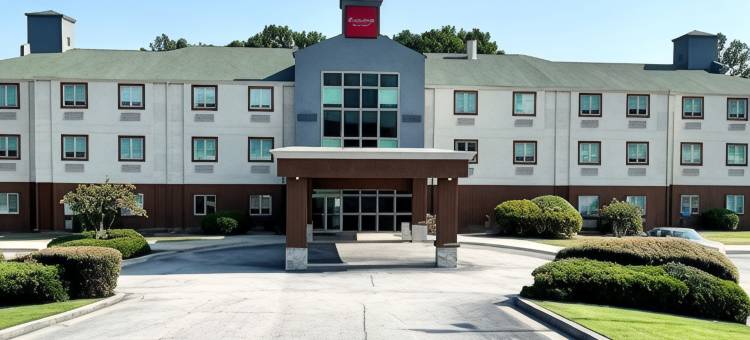 里西亚斯普林亚特兰大华美达酒店(Ramada by Wyndham Lithia Springs Atlanta)图片