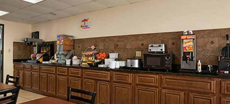 密苏里查尔斯顿/锡克斯顿东温德姆速8酒店(Super 8 by Wyndham Charleston/Sikeston East MO)图片