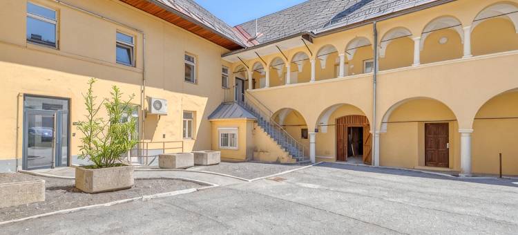 利梅霍姆维拉凯恩教堂广场(Limehome Villach Kirchenplatz)图片