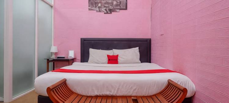 红多兹旅馆@日惹图古金色(RedDoorz at Golden Inn Tugu Yogyakarta)图片