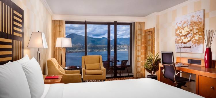 顶峰温哥华港湾滨水酒店(Pinnacle Hotel Vancouver Harbourfront)图片