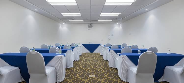 圣荷西埃斯卡苏温德姆酒店(Wyndham Garden San Jose Escazu)图片