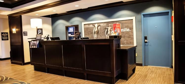 莎朗欢朋酒店(Hampton Inn & Suites Sharon)图片