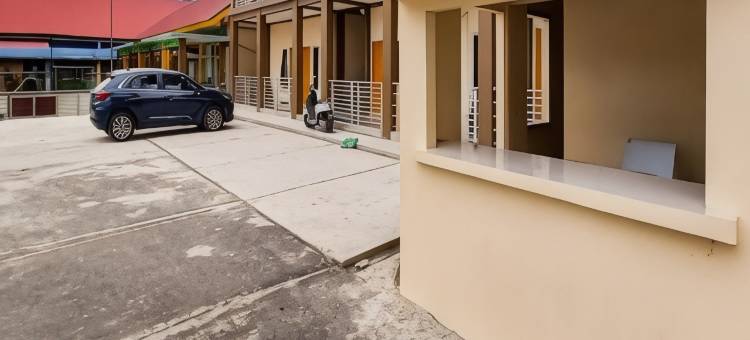 FARAH Homestay Syariah Mitra RedDoorz图片